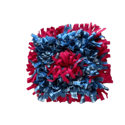 Snuffelmat  blauw-wit geruit met rood M